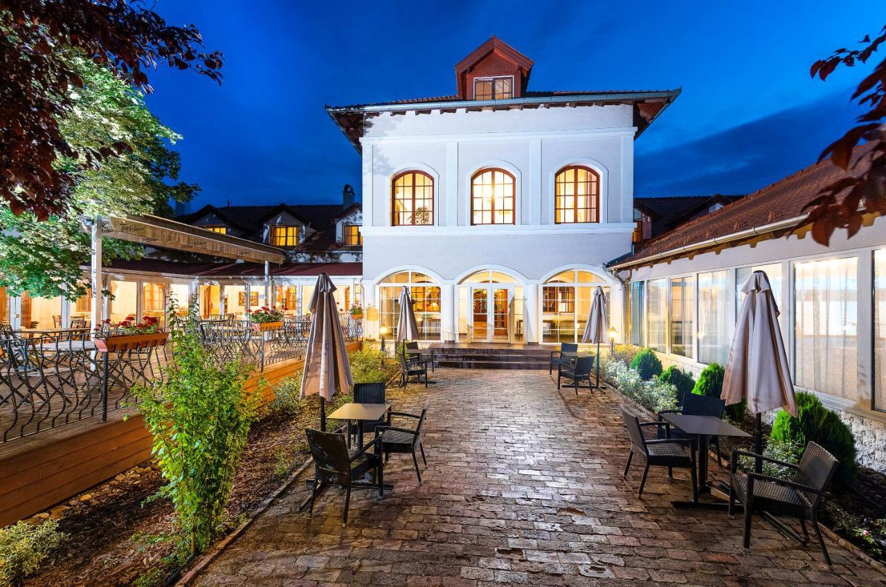 Bodrogi Kúria Wellness Hotel Inárcs Exteriör bild